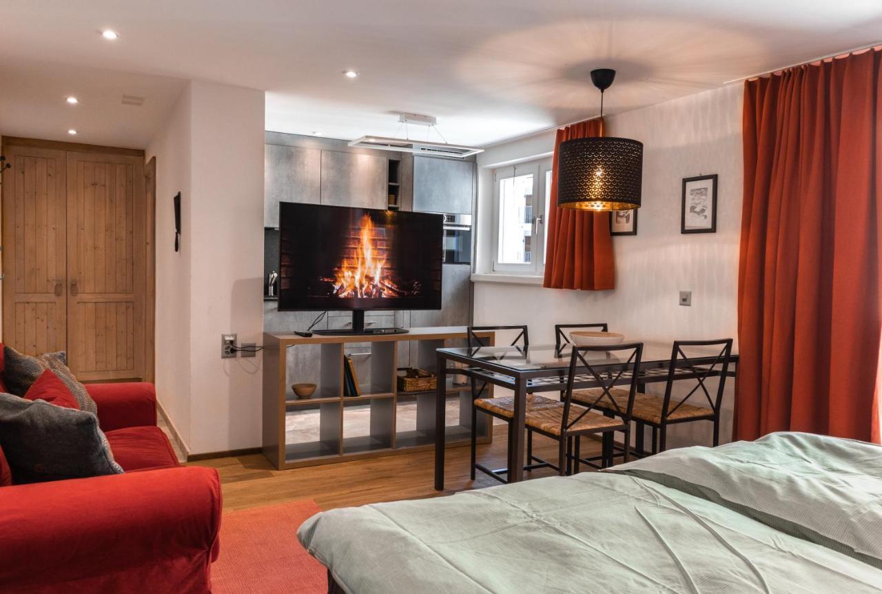 Village Apartment With Matterhorn View เซอร์แมท ภายนอก รูปภาพ