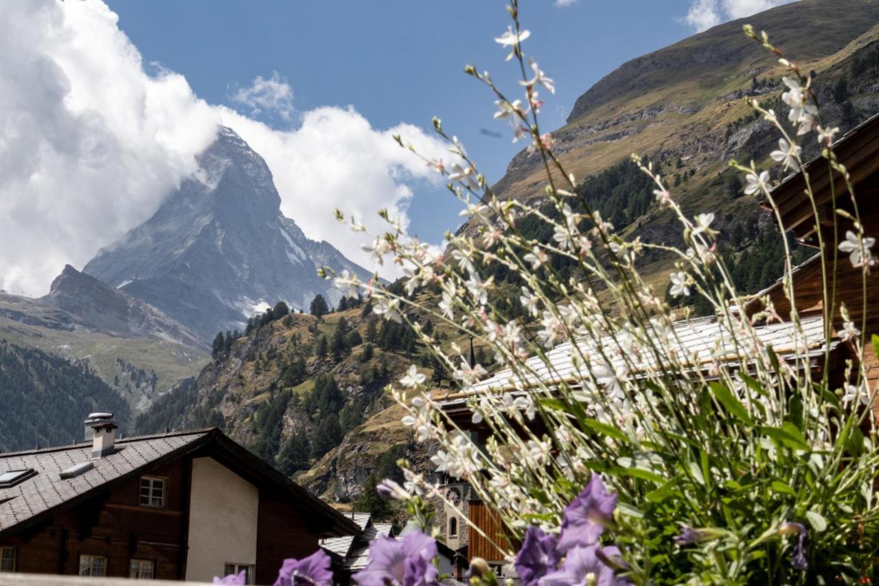Village Apartment With Matterhorn View เซอร์แมท ภายนอก รูปภาพ
